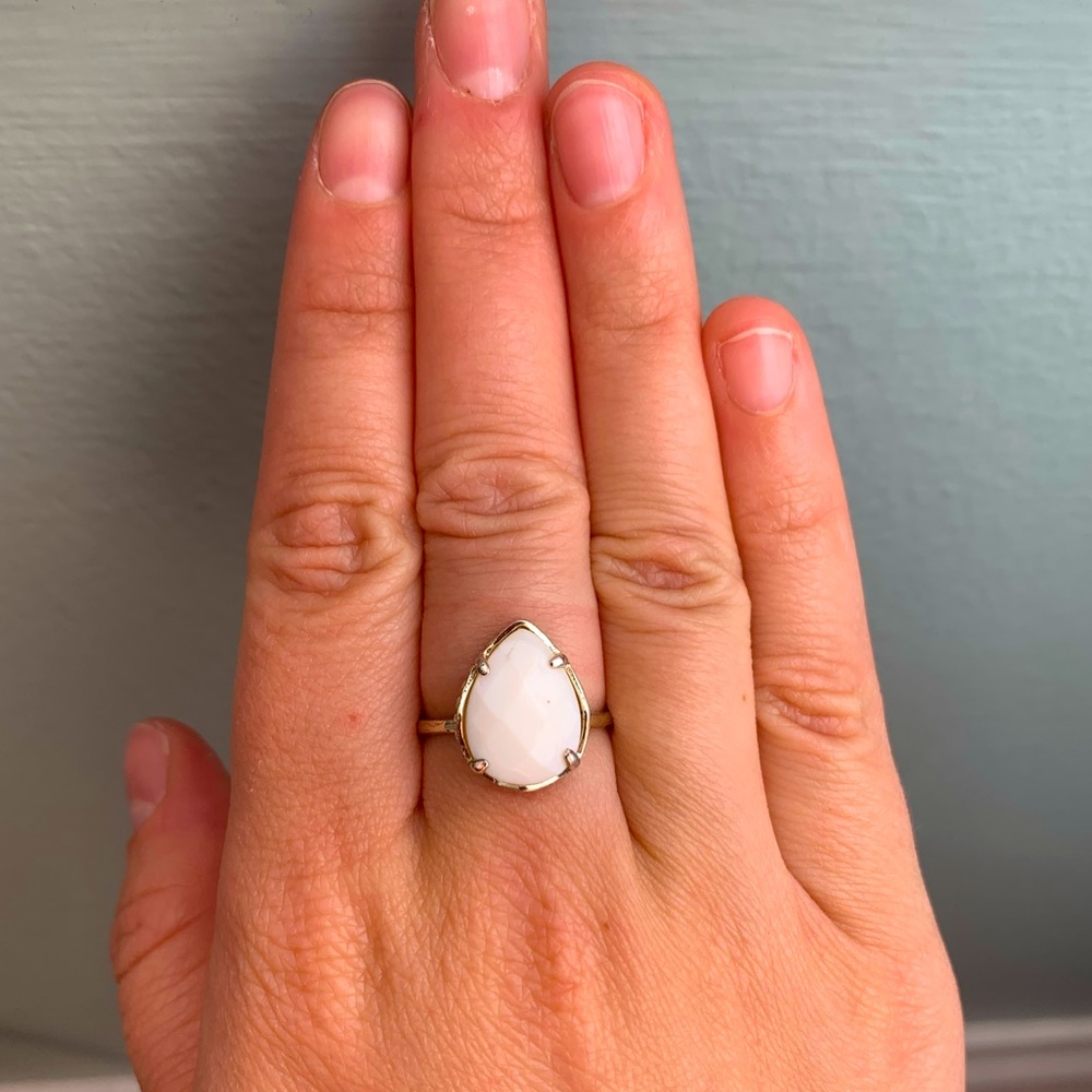Kendra Scott white pear shape ring, size 6